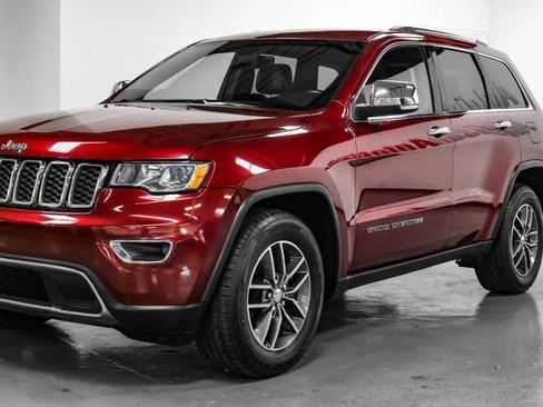 Used 2018 Jeep Grand Cherokee Limited image 8