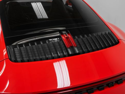 Certified 2021 Porsche 911 Carrera 4S AWD/4WD image 19
