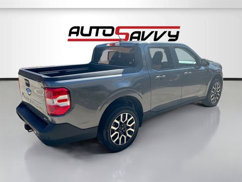 Used 2024 Ford Maverick Lariat image 7