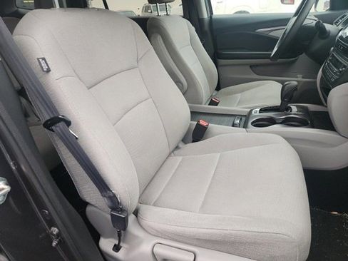 Used 2017 Honda Pilot EX image 17