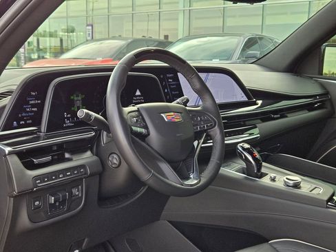 Certified 2024 Cadillac Escalade Sport w/ Touring Package image 10