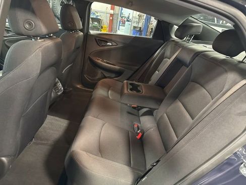Used 2025 Chevrolet Malibu LT image 31