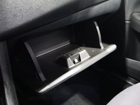 Used 2013 Chrysler 200 Touring w/ S Exterior Appearance Pkg image 27