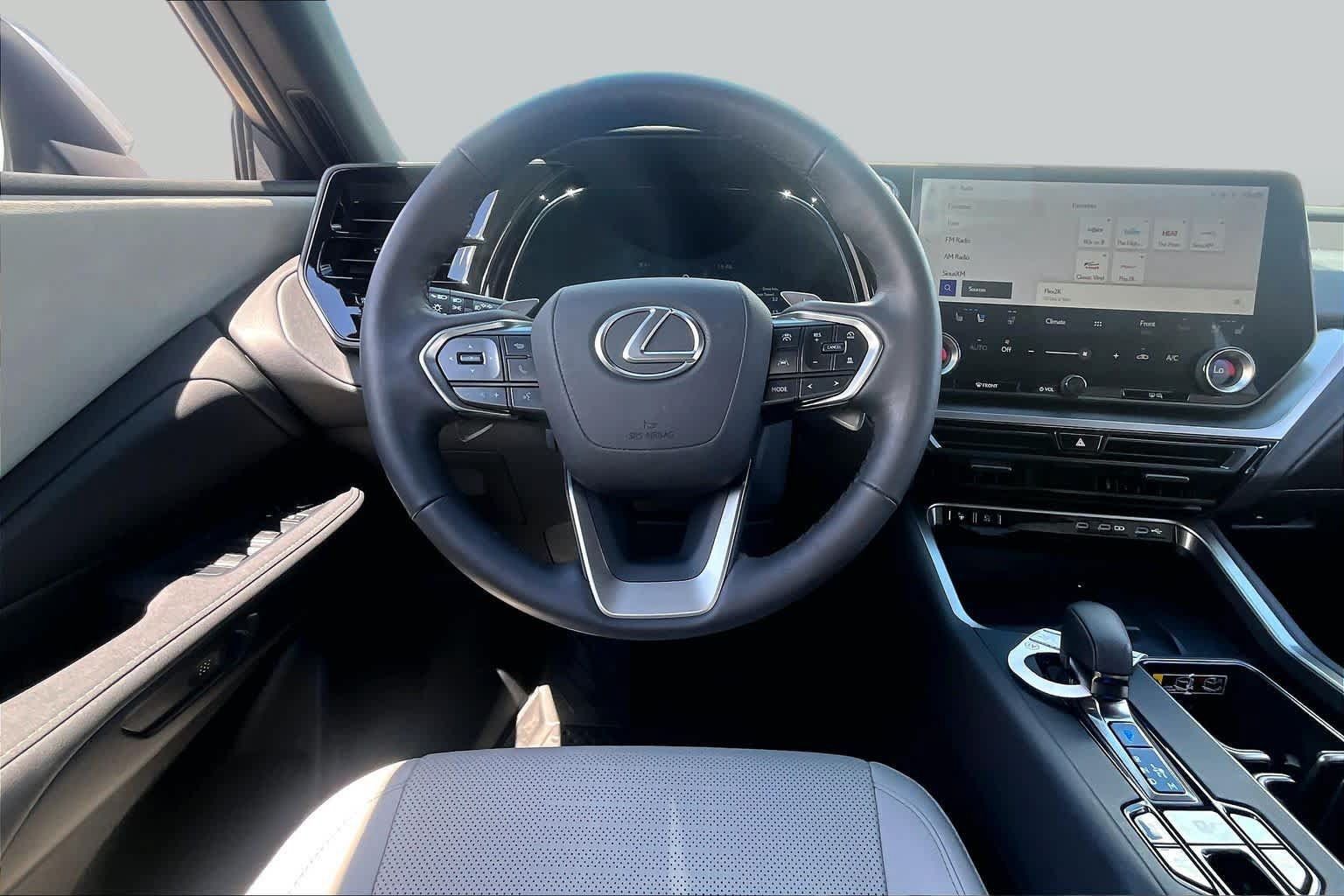 Used 2025 Lexus TX 350 AWD w/ Technology Package image 6