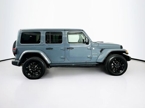 Used 2024 Jeep Wrangler Unlimited Sahara AWD/4WD image 10