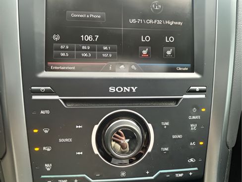Used 2014 Ford Fusion Titanium FWD image 13