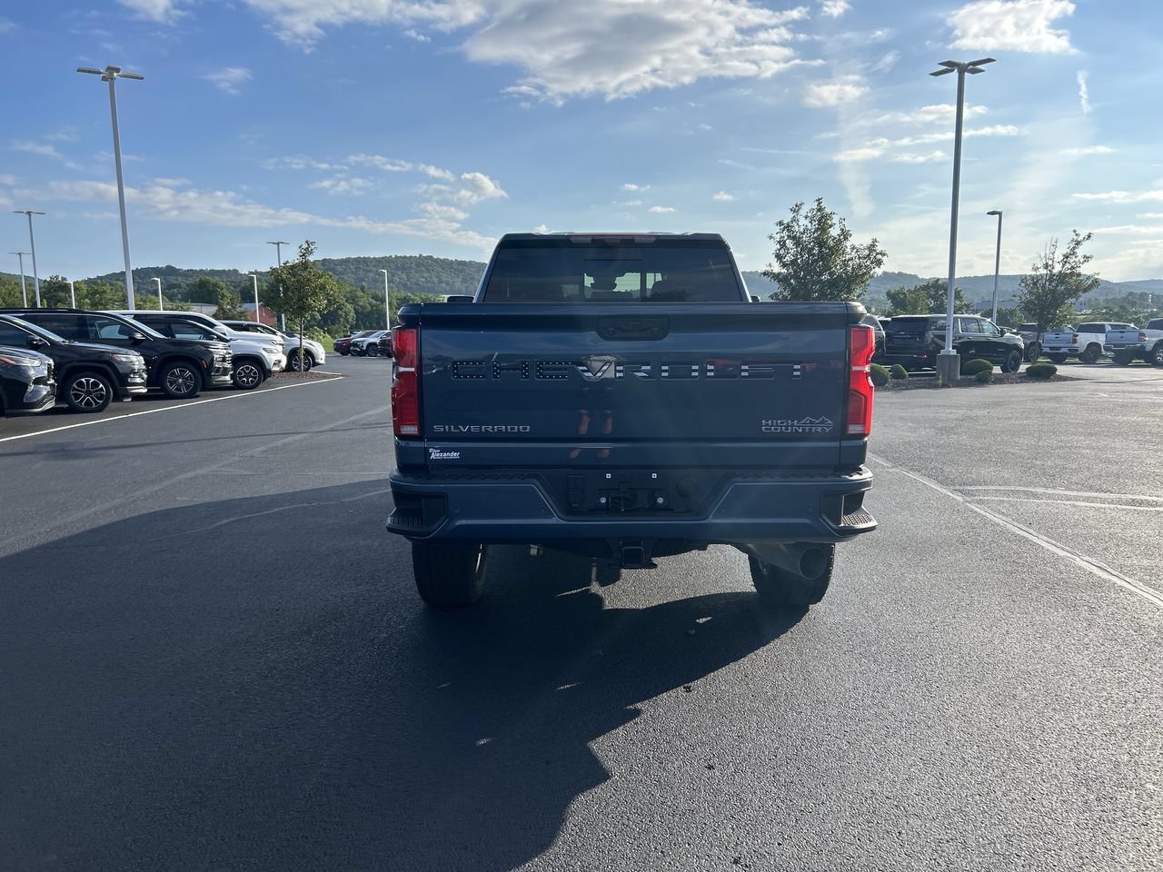 Used 2025 Chevrolet Silverado 2500 High Country w/ High Country Premium Package AWD/4WD image 6