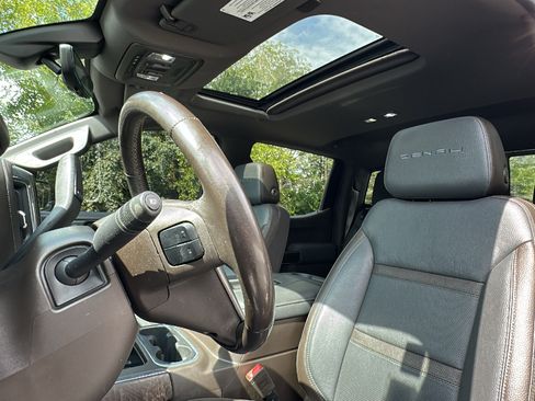 Used 2019 GMC Sierra 1500 Denali w/ Denali Ultimate Package AWD/4WD image 15