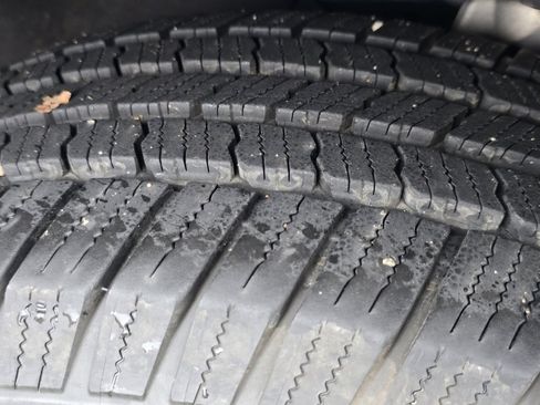 Used 2019 Dodge Durango SXT image 12