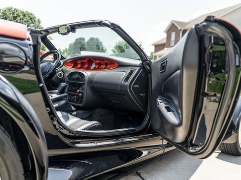 Used 2000 Plymouth Prowler RWD image 40