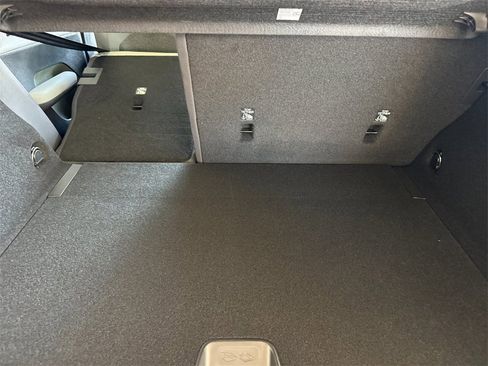 New 2026 Volvo EX30 Cross Country Ultra image 14