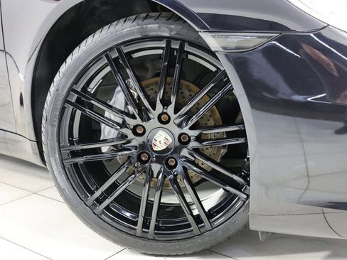 Used 2015 Porsche 911 Carrera image 13