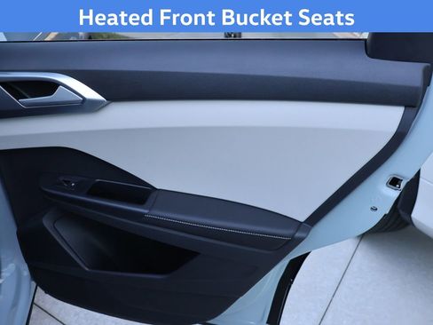 New 2026 Volkswagen Taos SE image 17