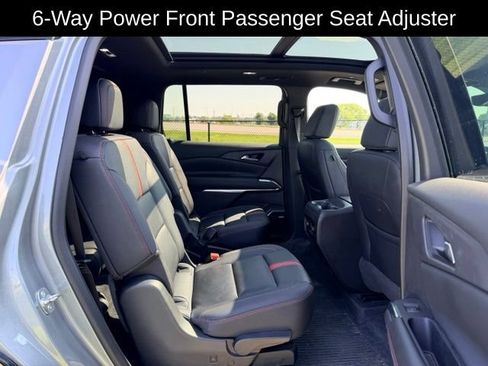 Certified 2025 Chevrolet Traverse RS AWD/4WD image 10