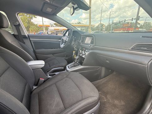 Used 2019 Hyundai Elantra SEL w/ Cargo Package image 14