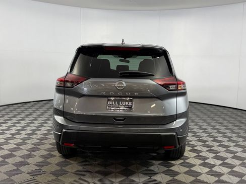 Used 2025 Nissan Rogue SV FWD image 9