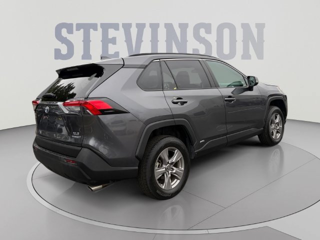 Used 2023 Toyota RAV4 XLE w/ Convenience Package AWD/4WD image 5
