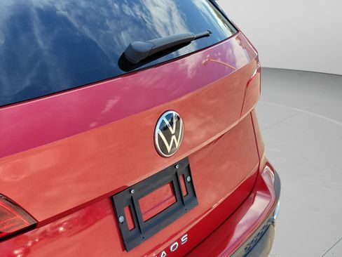 Used 2022 Volkswagen Taos SE w/ Panoramic Sunroof Package image 24