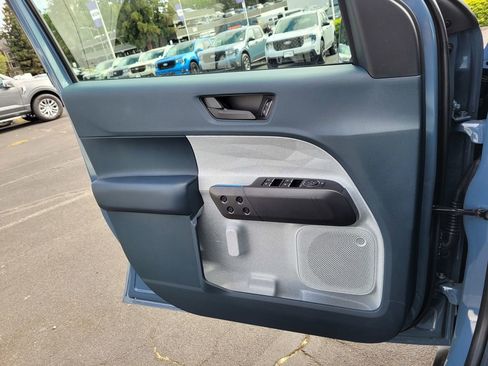 New 2025 Ford Maverick XLT w/ XLT Luxury Package image 37