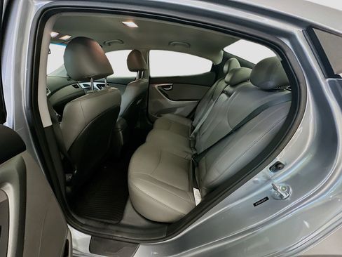 Used 2016 Hyundai Elantra Limited image 27