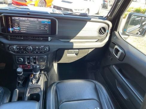 Used 2024 Jeep Wrangler Unlimited Rubicon 4xe image 26