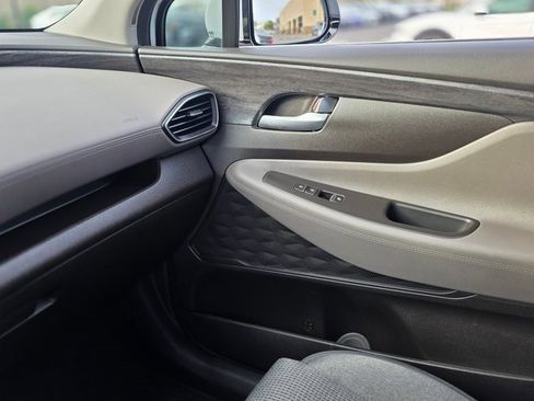 Used 2019 Hyundai Santa Fe SEL image 25