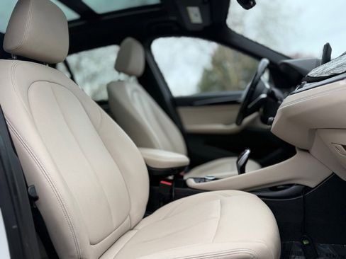 Used 2021 BMW X1 sDrive28i w/ Convenience Package image 16