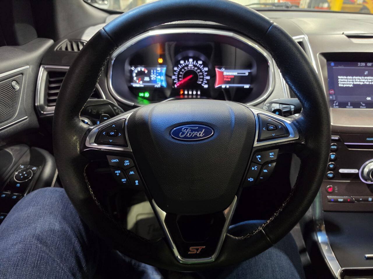 Used 2019 Ford Edge ST w/ Convenience Package AWD/4WD image 34