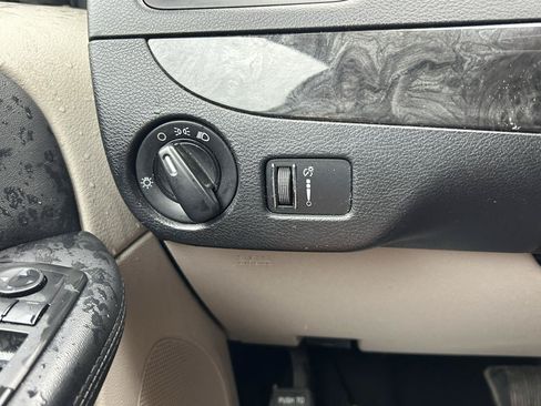 Used 2014 Dodge Grand Caravan SXT FWD image 24