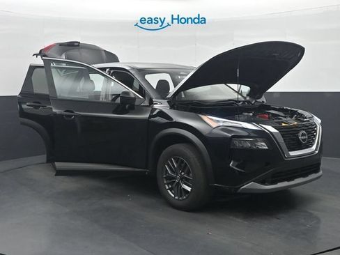 Used 2023 Nissan Rogue S FWD image 34