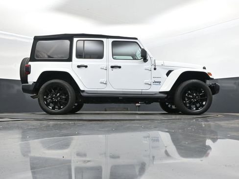 Used 2021 Jeep Wrangler Unlimited Sahara image 45