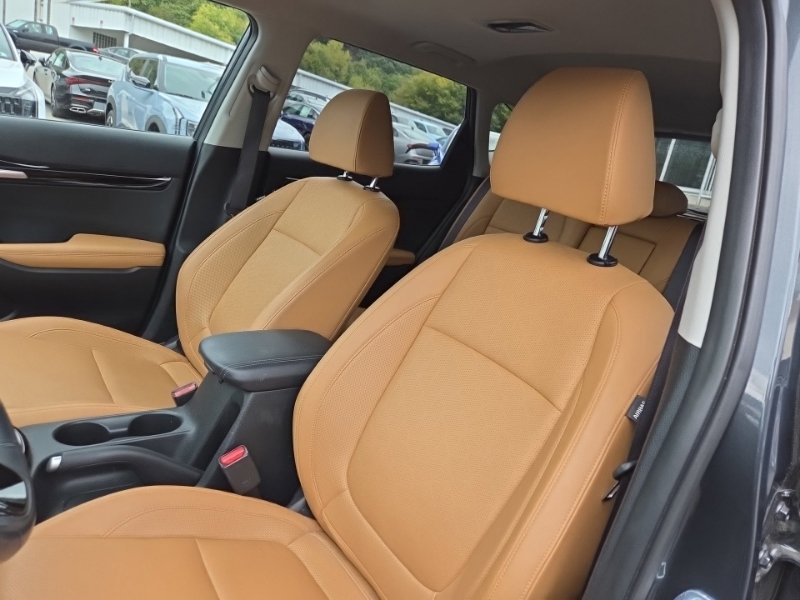 Used 2024 Kia Seltos EX AWD/4WD image 10