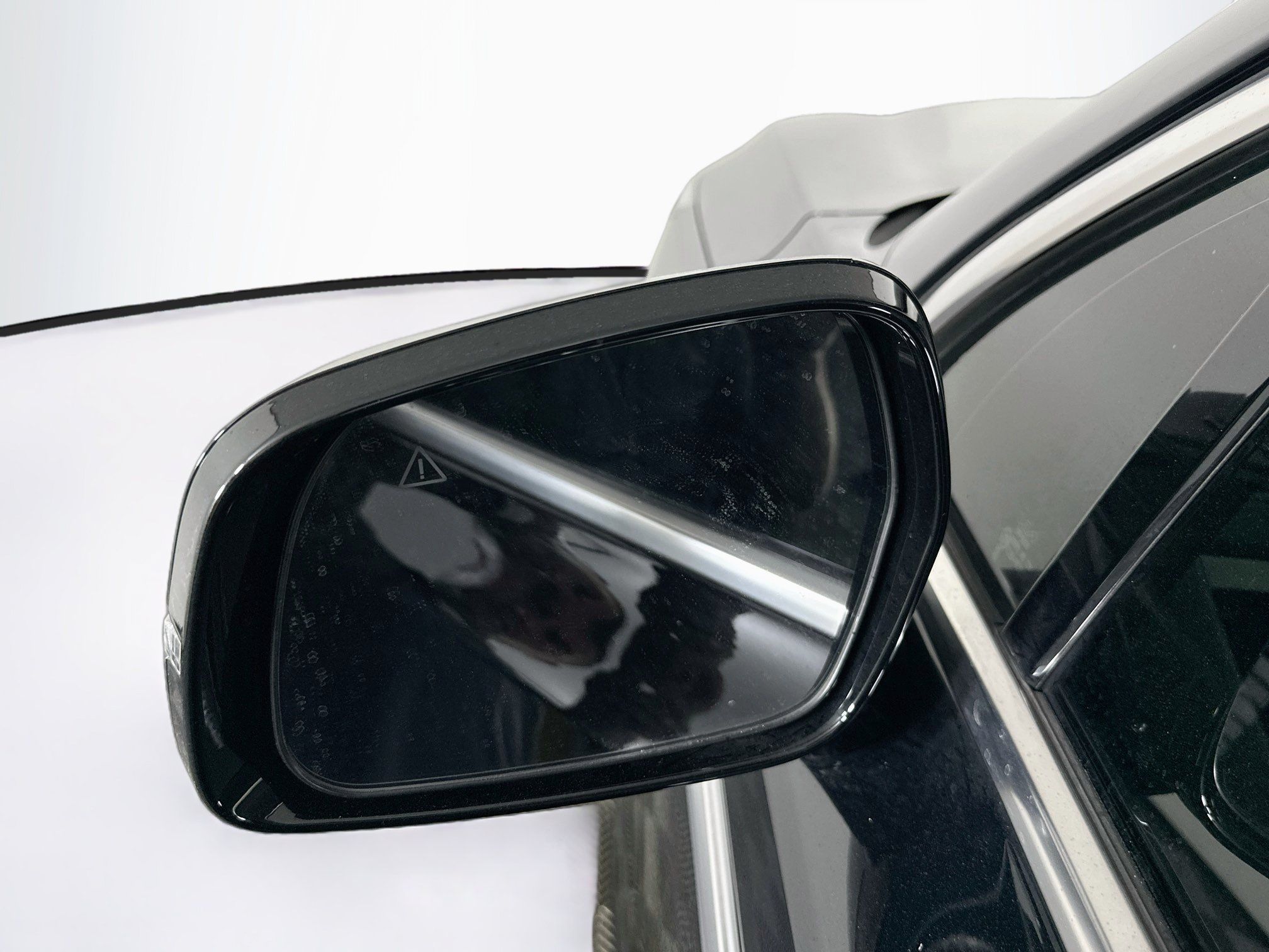 Used 2025 Kia Sorento EX FWD image 16