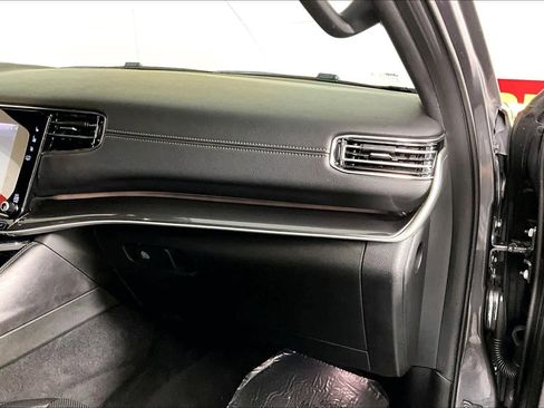 Used 2023 Jeep Wagoneer 2WD image 15