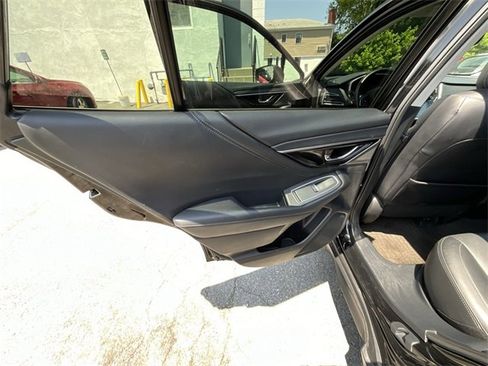 Used 2021 Subaru Outback Limited image 23