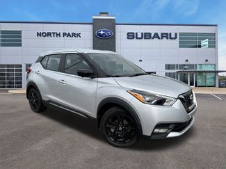 Used 2020 Nissan Kicks SR video 1