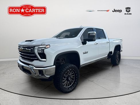 Used 2024 Chevrolet Silverado 3500 LTZ w/ LTZ Premium Texas Edition AWD/4WD image 2
