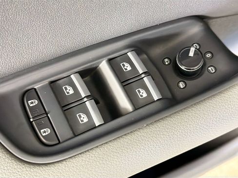 Used 2023 Audi Q8 Premium w/ Convenience Package AWD/4WD image 18