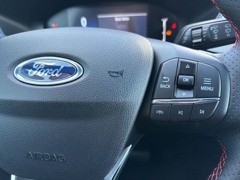 New 2026 Ford Escape ST-Line w/ Cold Weather Package AWD/4WD image 16