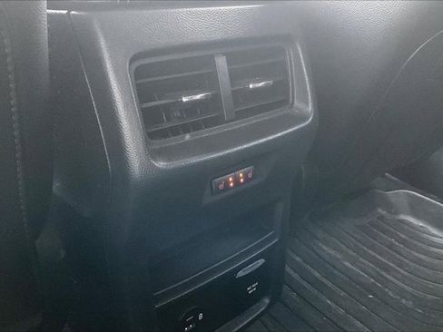 Used 2022 Ford Edge Titanium w/ Equipment Group 301A image 10