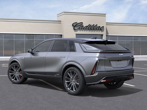 New 2026 Cadillac Lyriq V w/ Exterior Carbon Fiber Package AWD/4WD image 3