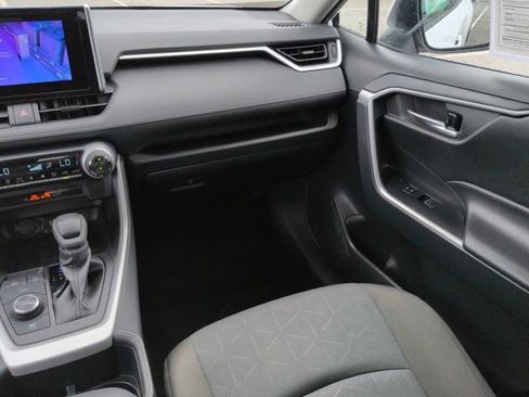 Certified 2025 Toyota RAV4 XLE AWD/4WD image 17