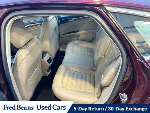 Used 2017 Ford Fusion SE w/ Equipment Group 602A image 21