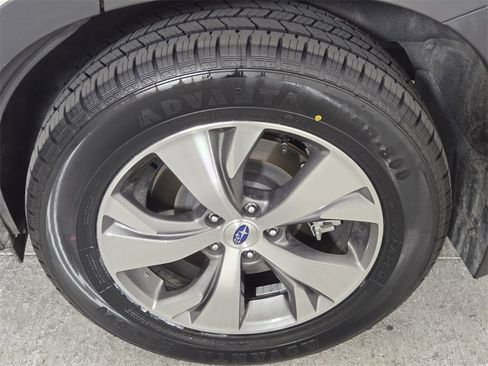 Certified 2021 Subaru Ascent Premium w/ Convenience Package image 13