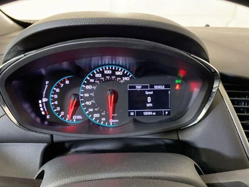 Used 2021 Chevrolet Trax LS w/ Tint and Cruise Package image 39