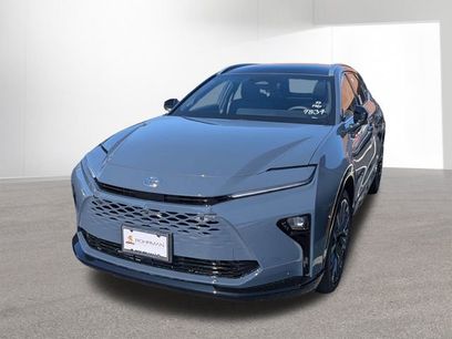 New 2025 Toyota Crown Signia