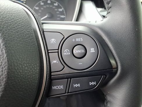 Used 2025 Toyota Corolla SE w/ SE Package FWD image 20