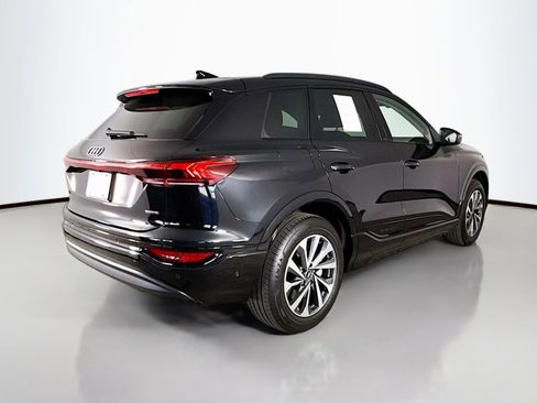 Certified 2025 Audi Q6 e-tron Premium w/ Convenience Package AWD/4WD image 7