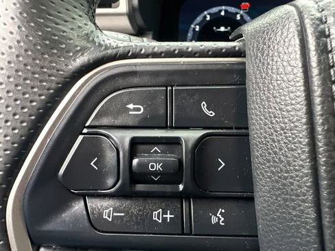 Certified 2025 Toyota 4Runner TRD Off-Road AWD/4WD image 33