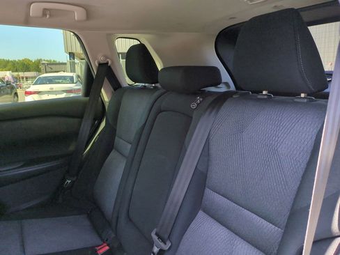Used 2024 Nissan Rogue SV FWD image 28
